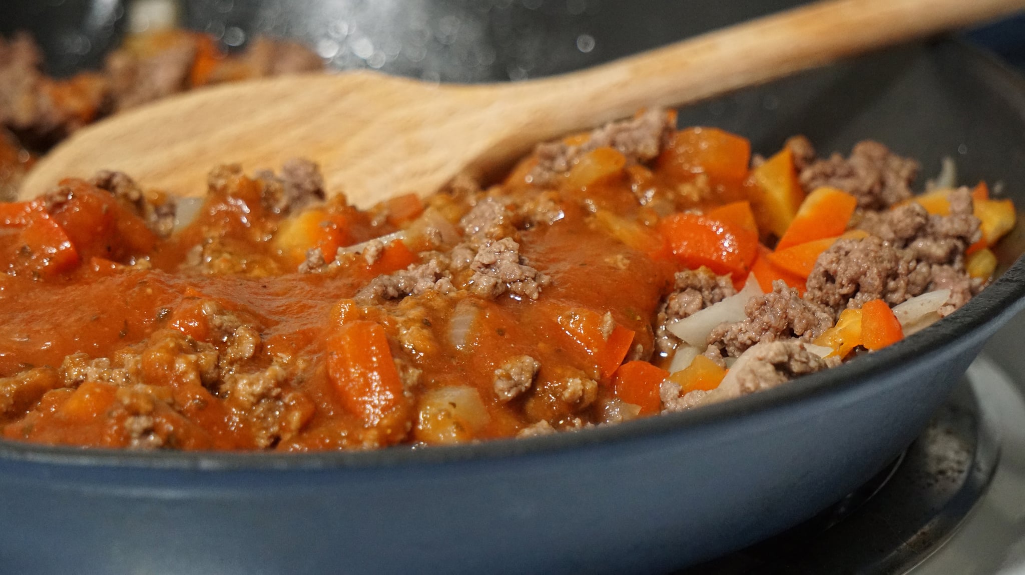 million dollar spaghetti recipe: sauteing beef