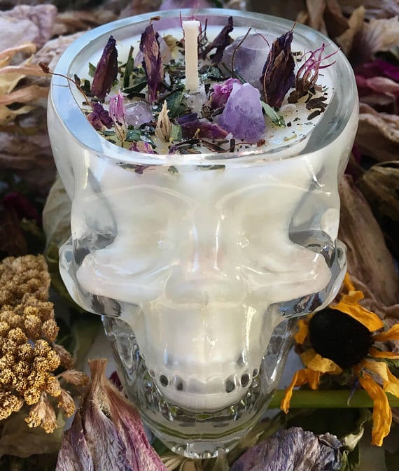 Natures Court Skull Candle