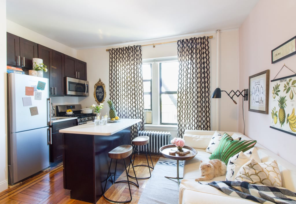 By placing the sofa so it faces the kitchen, Marissa created an open flow between the spaces people spend the most time. Now, the host can also converse with the guests while cooking.