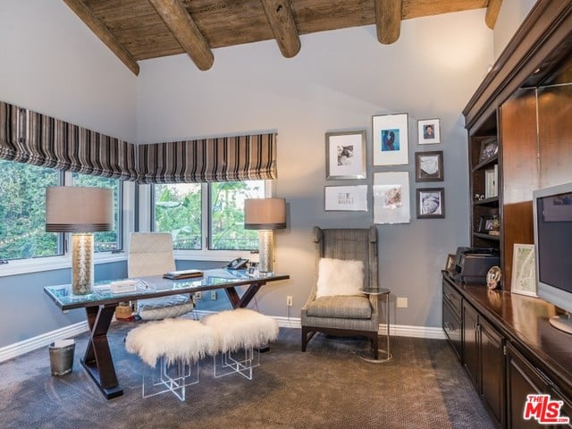 Pictures of Nick and Vanessa Lachey's Encino, CA, Home