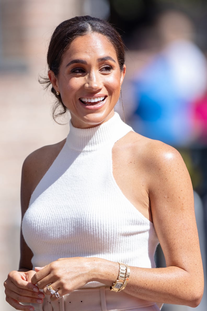 DUSSELDORF, GERMANY - SEPTEMBER 06:  Meghan, Duchess of Sussex arrives at the town hall during the Invictus Games Dusseldorf 2023 - One Year To Go events, on September 06, 2022 in Dusseldorf, Germany. (Photo by Joshua Sammer/Getty Images for Invictus Game