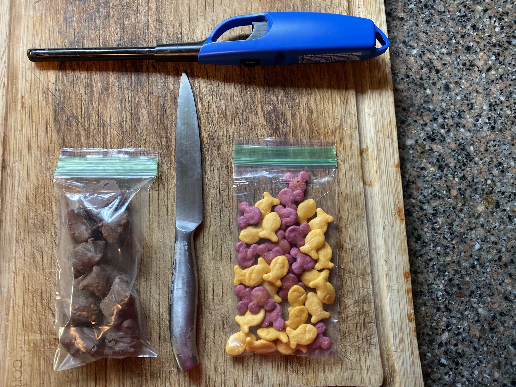 This Ziploc Bag Hack Makes a Supersized Baggie