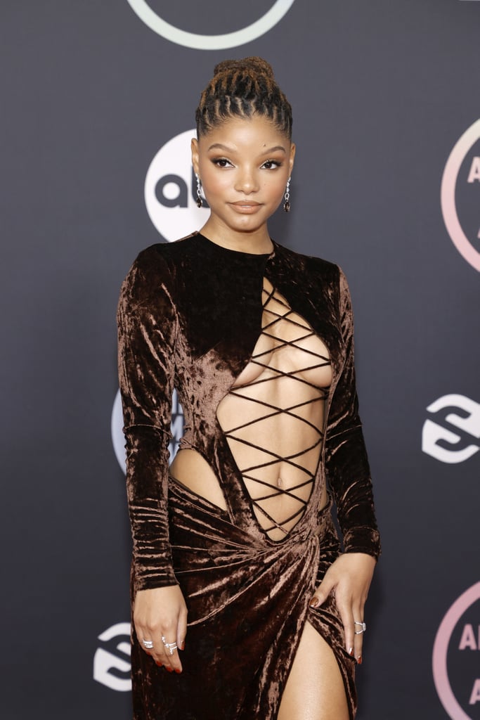 Halle Bailey's Lace-Up LaQuan Smith Dress at the 2021 AMAs