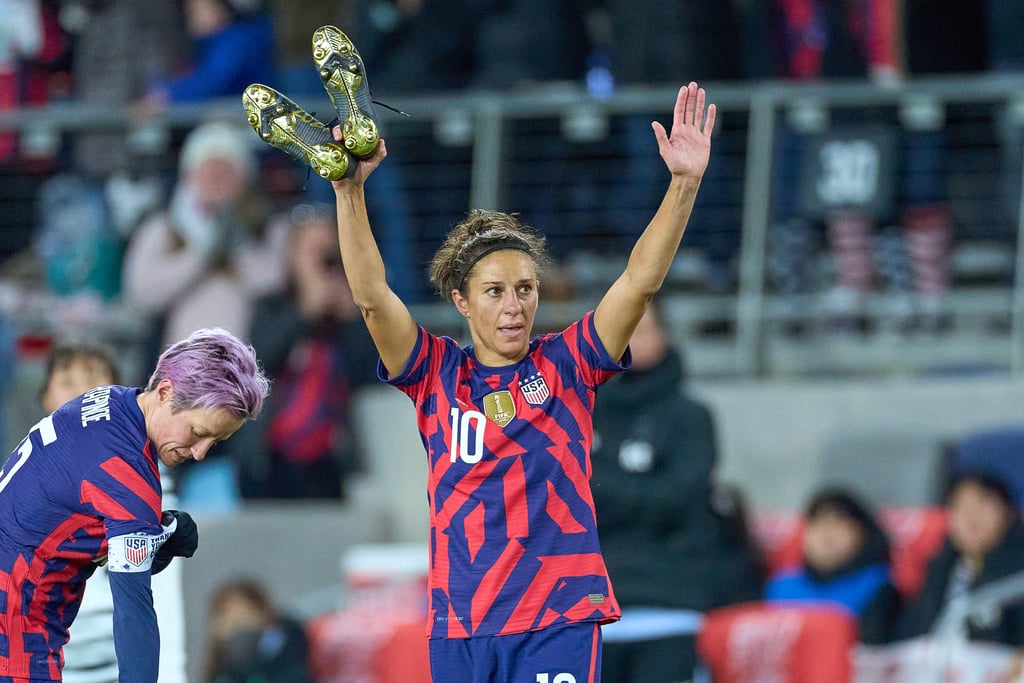 Carli Lloyd Gives Megan Rapinoe Her Captain's Armband During Her Last USWNT Match