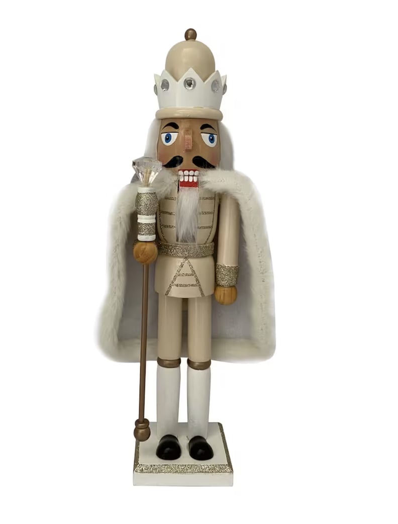 Michaels Christmas Decorations: Snowfall Nutcracker With Cape