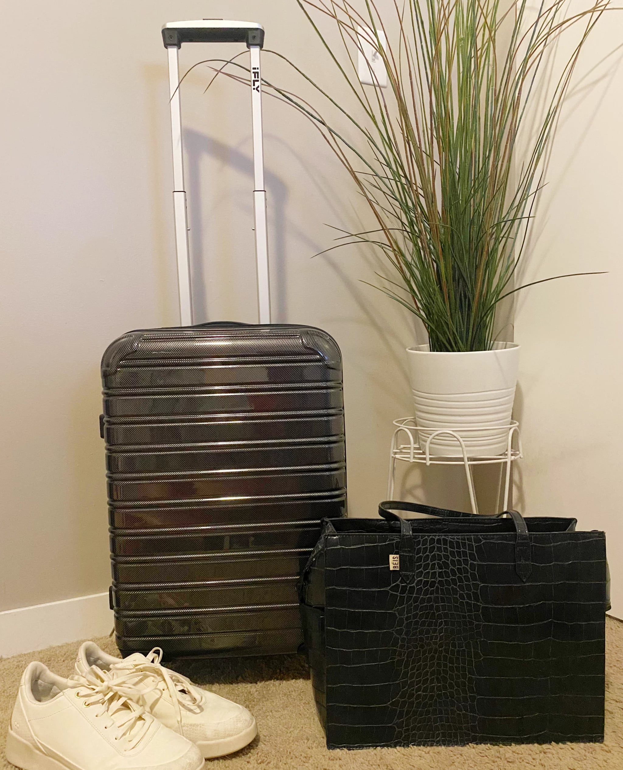Away aurora carry on deals