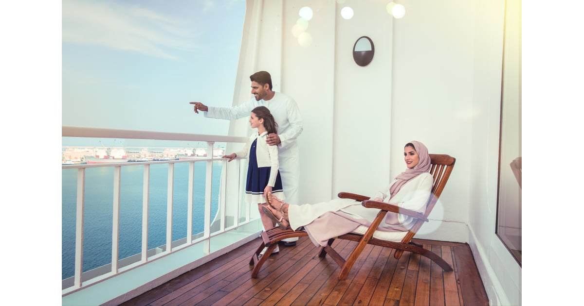 Queen Elizabeth II Cruise Ship Dubai Pictures | POPSUGAR ...