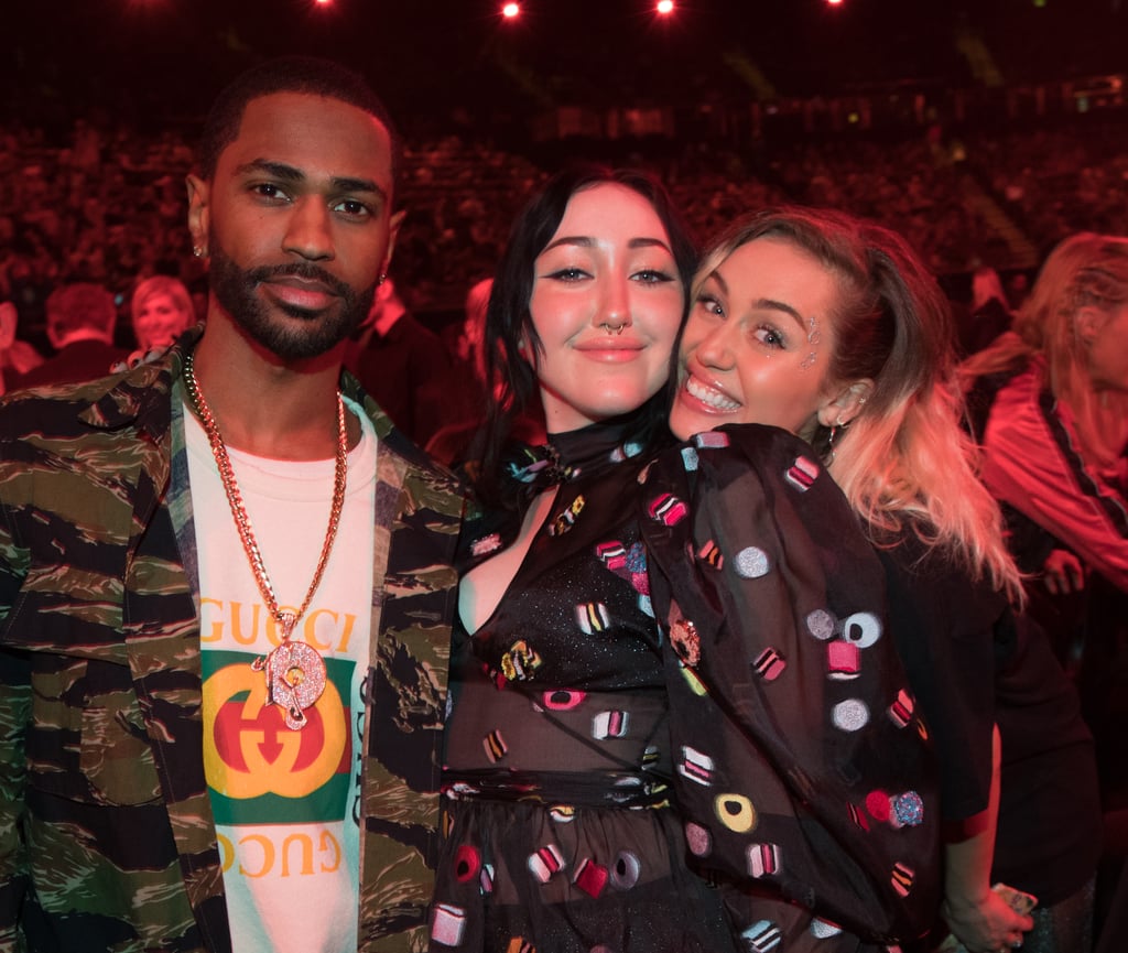 No One Was More Excited For Noah Cyrus's Award Show Debut Than Big Sis Miley No One Was More Excited For Noah Cyrus's Award Show Debut Than Big Sis Miley
