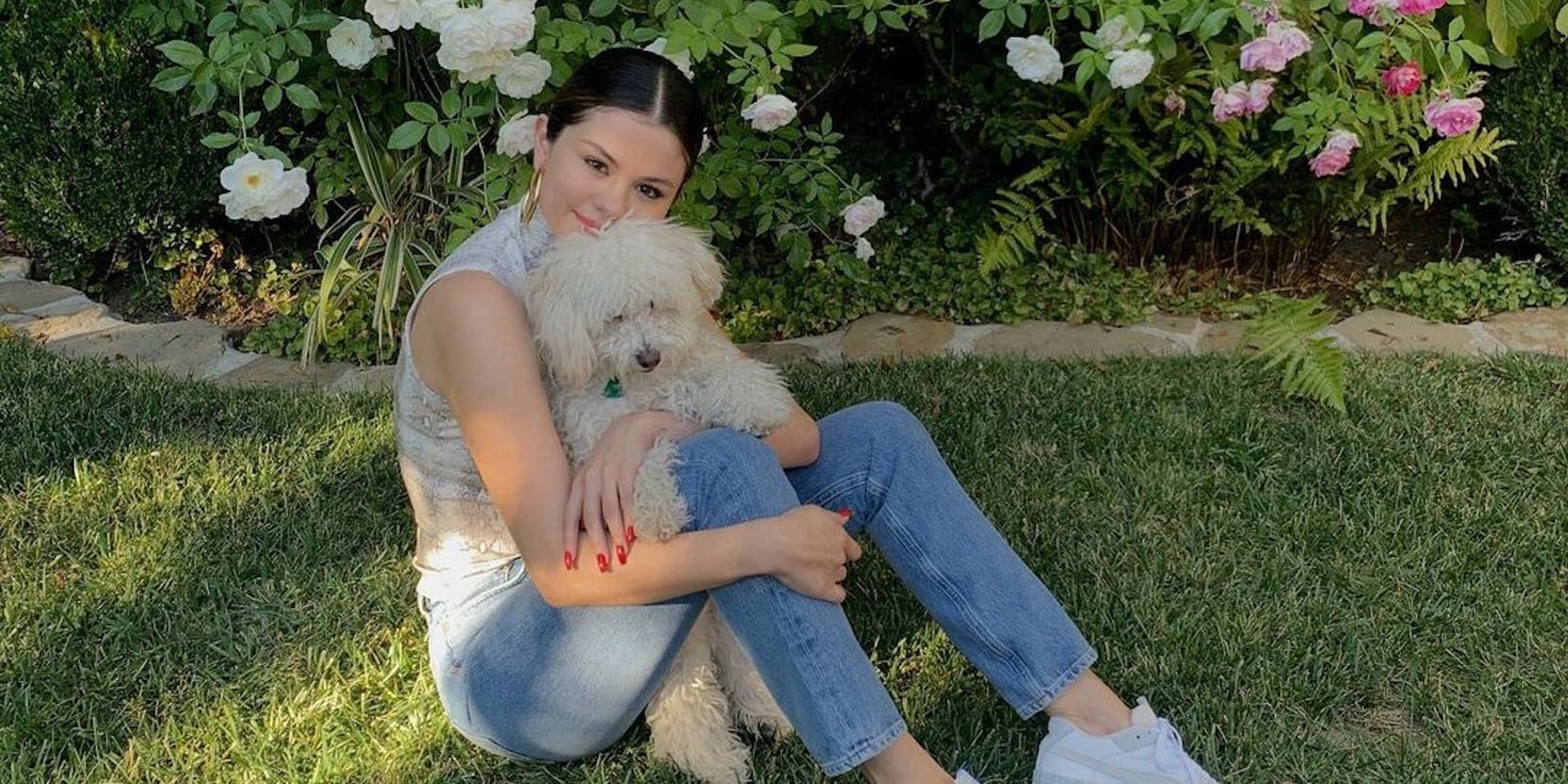 Meet Selena Gomez's Dogs, Daisy and Winnie! PS Pets