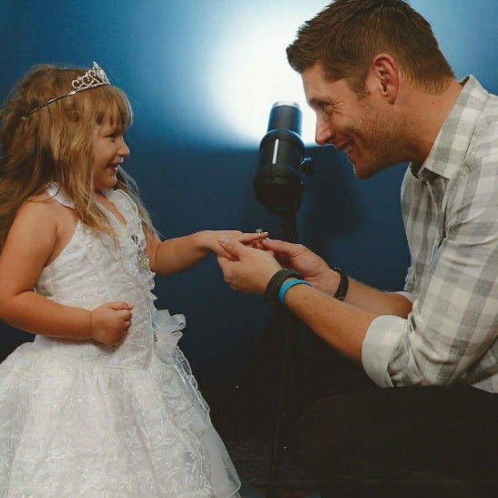 Jensen Ackles Proposes to 4-Year-Old Girl