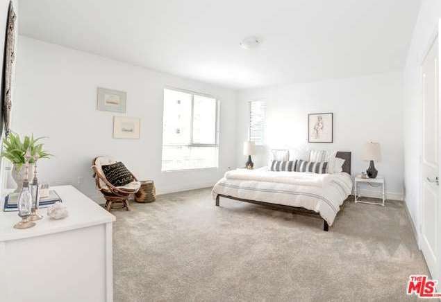 Steven Yeun Selling Hollywood Home November 2016
