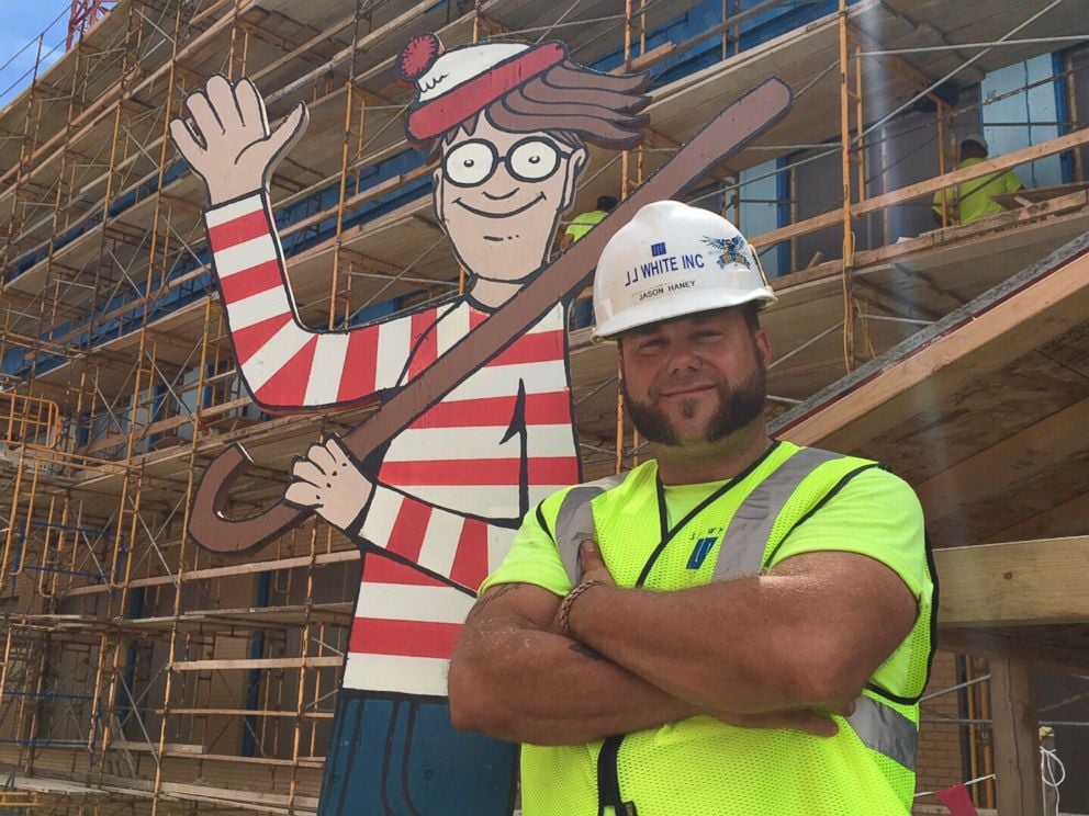 Construction Worker Plays Where's Waldo With Hospital Kids