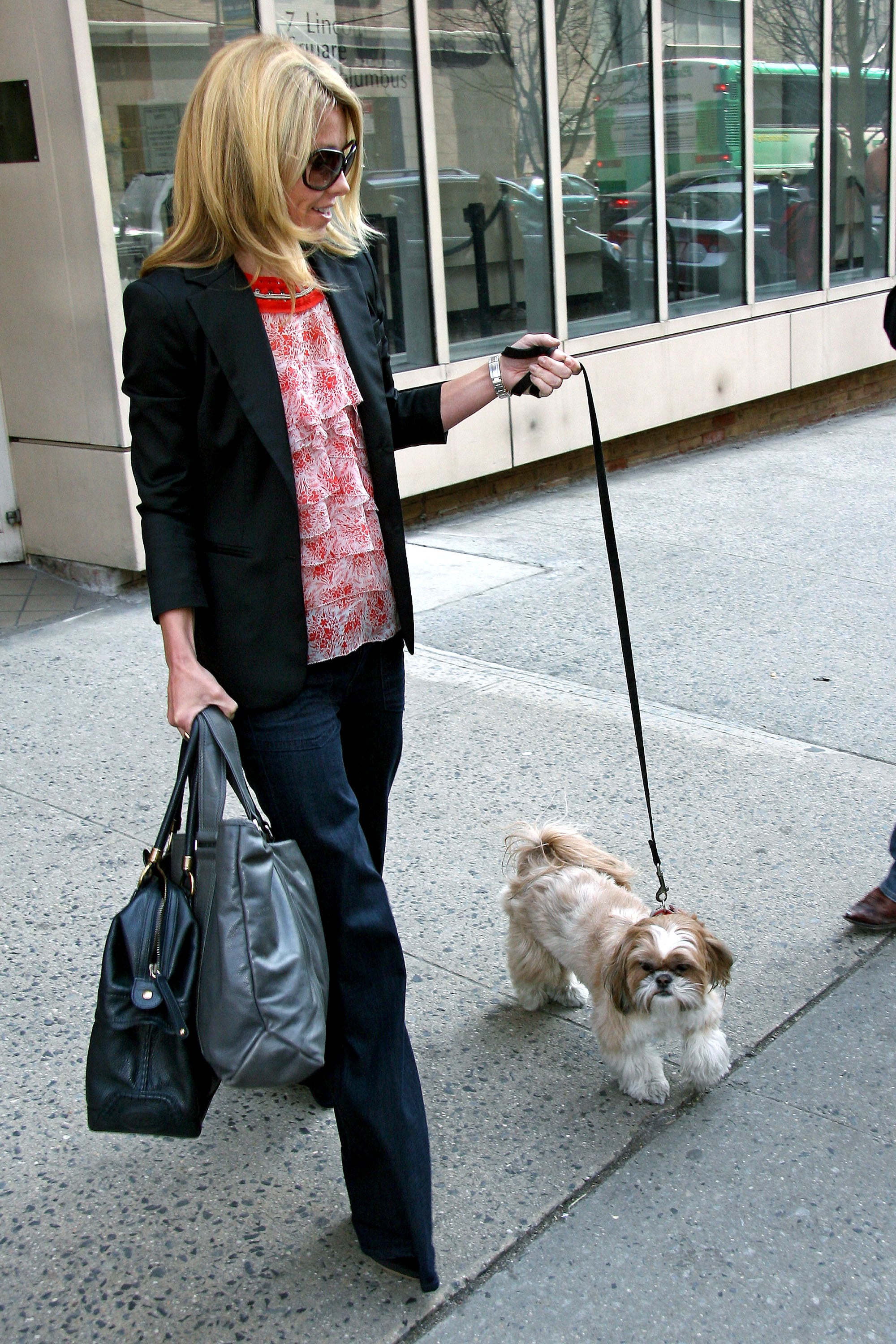 Chewy Leads Kelly Ripa From ABC 