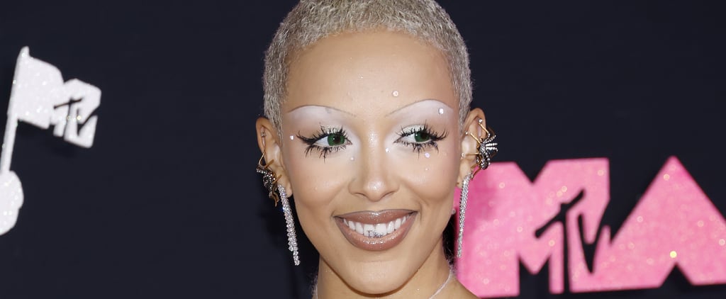 Doja Cat's Colored Contacts at the VMAs