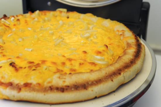Annie S Macaroni And Cheese Pizza Review Popsugar Food
