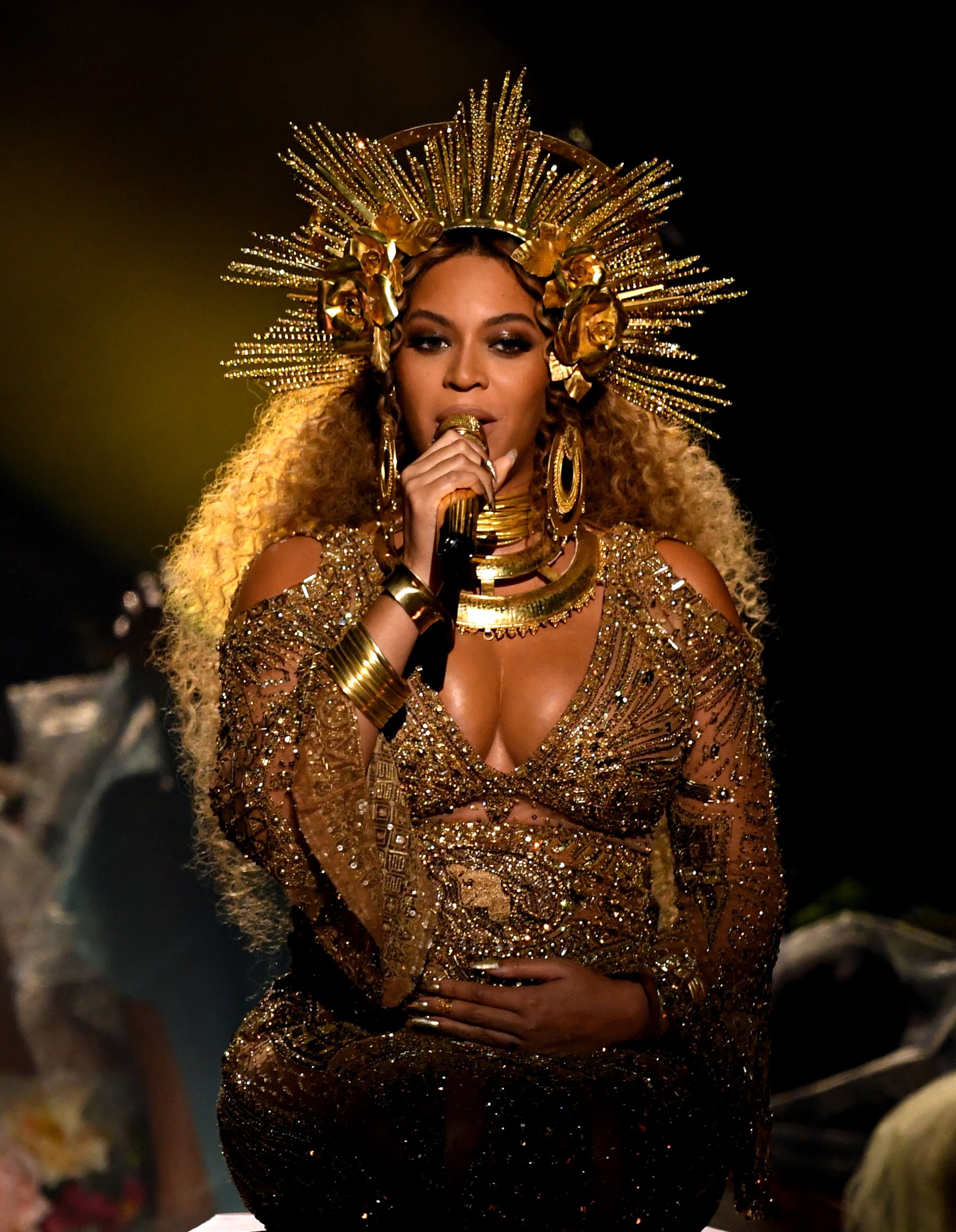 Fashion, Shopping & Style | Beyoncé's Outfit Just Reminded Everyone That  She's an Actual Queen, in Case You Forgot | POPSUGAR Fashion Photo 10