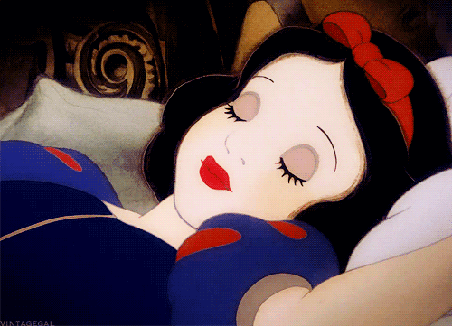 Disney Porn Animated Gifs - Snow White is the youngest Disney princess. | 13 Fascinating Facts About  Disney's Snow White | POPSUGAR Love & Sex Photo 2