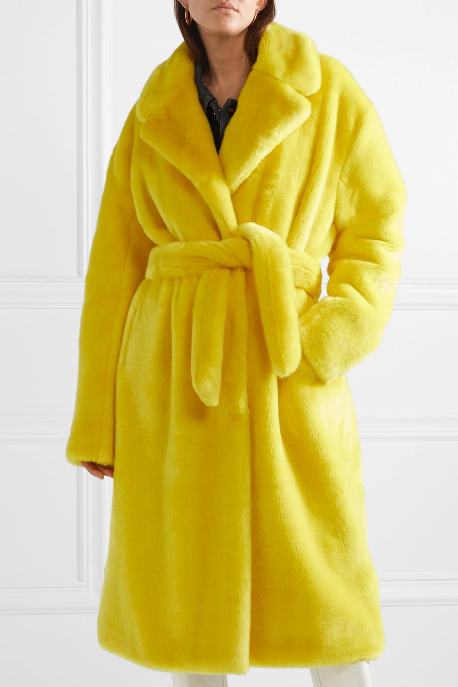 Kendall Jenner s Yellow Coat 2018 POPSUGAR Fashion