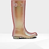 Women's Original Gloss Chelsea Boots | How to Wear Hunter ... Mejuri's minimalist approach makes buying jewellery a more intimate experience for women who want enduring pieces for.