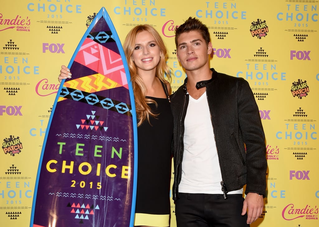 Bella Thorne and Gregg Sulkin PDA 2015 Teen Choice Awards