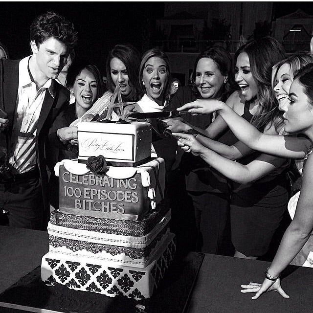 The Pretty Little Liars cast celebrated 100 episodes with a huge cake.
Source: Instagram user keeoone