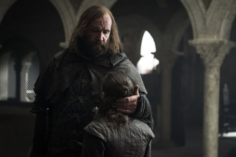 The-Hound-Gives-Arya-a-Lesson
