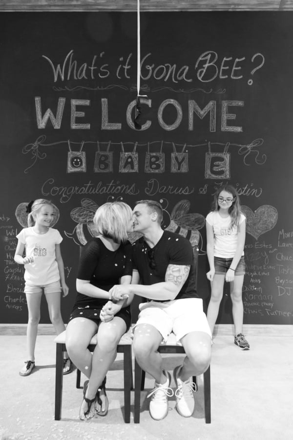Older Siblings Helping With Gender Reveal Idea Popsugar Family Photo 27