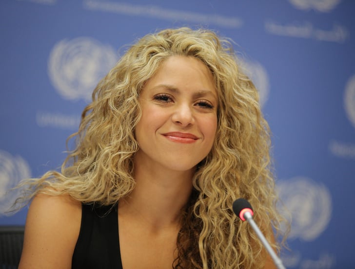 Shakira's Brown Hair - wide 1