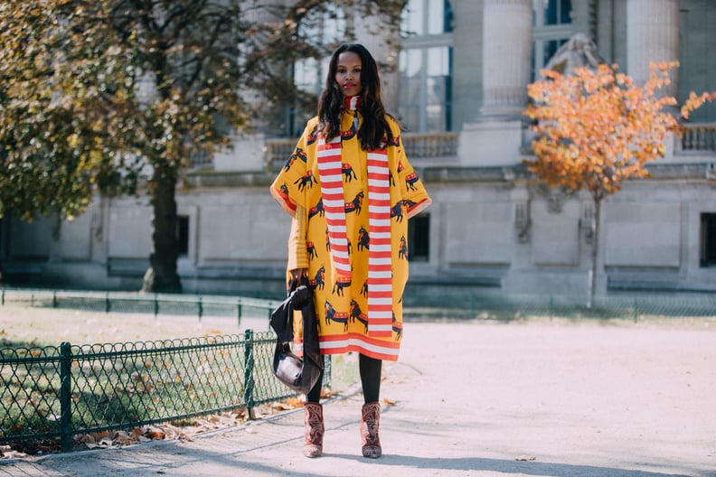 A Black Pair to Keep Attention on a Bright Poncho