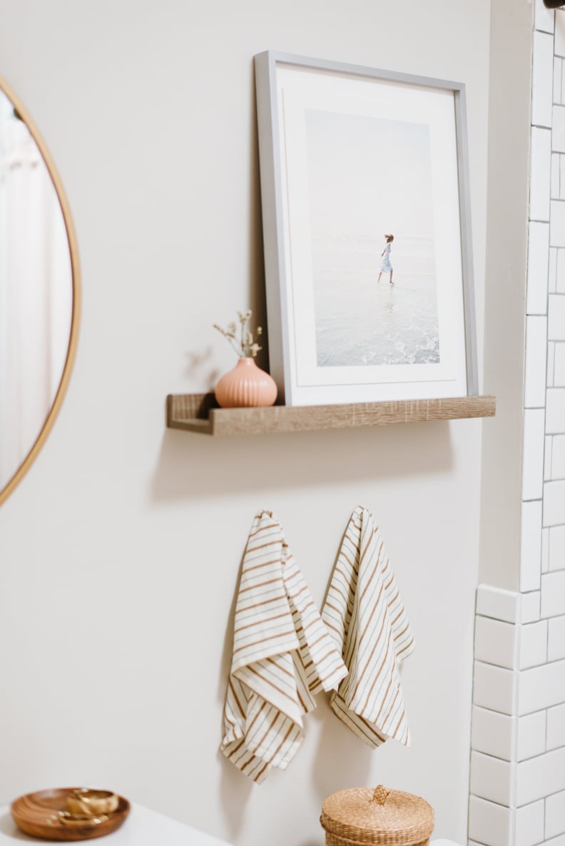 Display Accessories With a Picture Frame Shelf
