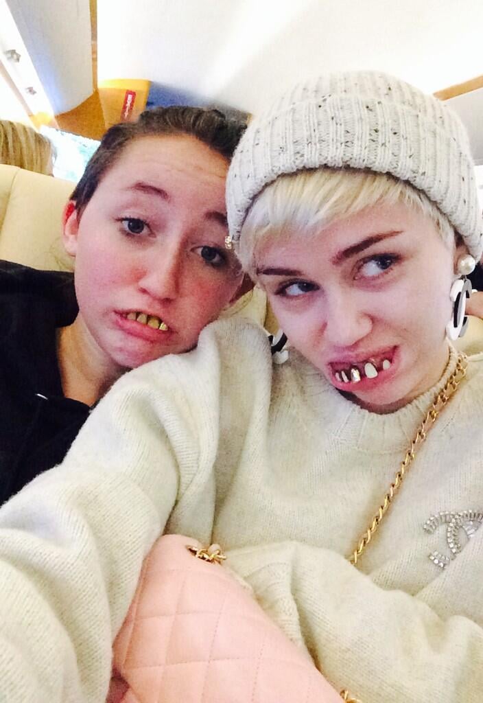 Miley Cyrus and her sister Noah rocked wacky teeth.
Source: Twitter user mileycyrus