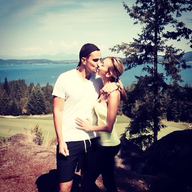 Giuliana Rancic and her husband Bill Rancic shared a kiss during a hike. 
Source: Instagram user giulianarancic