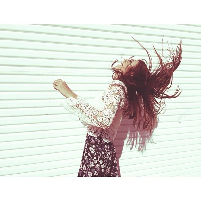 Movement in pictures will ALWAYS look interesting. Channel your inner Kendall Jenner and have loads of fun in front of the camera. Play with your hair, laugh your heart out, and even dance! You'll never go back to the old, "just standing here looking pretty" #ootd pictures ever.