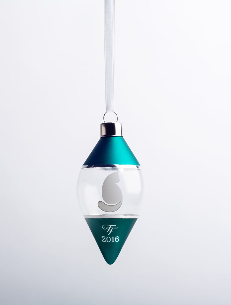 2016 cat ornament ($2)
All proceeds go to Adopt a Pet.