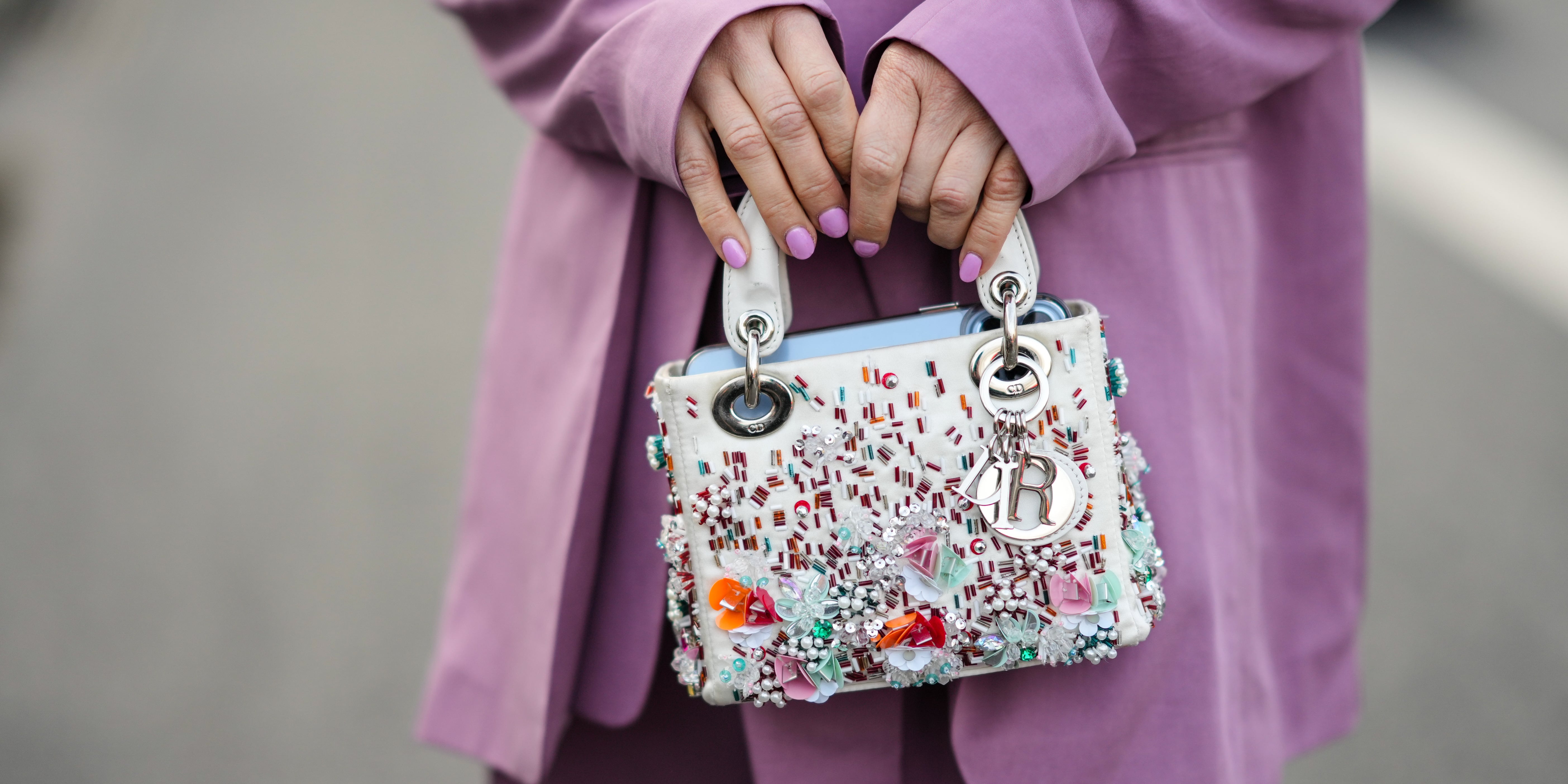 "Digital Lavender" Nails Are Back Just in Time For Spring
