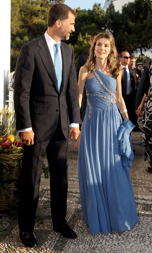 When She Wore a One-Shouldered Gown Like It's NBD