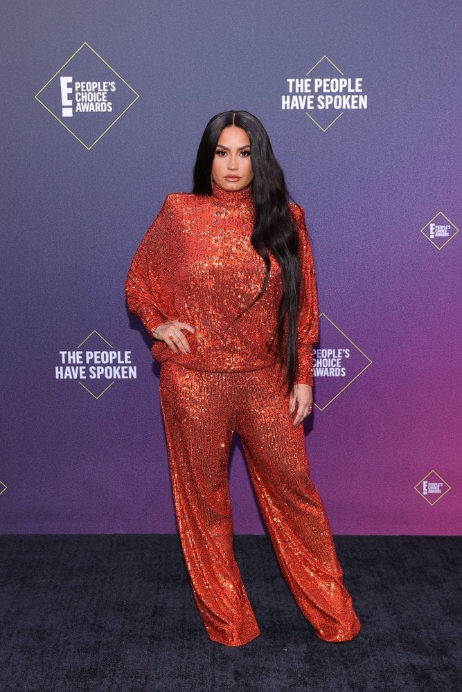 See Demi Lovato's Outfits at the People's Choice Awards 2020