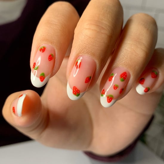Nail Art Stickers to Create the Fruit Manicure at Home