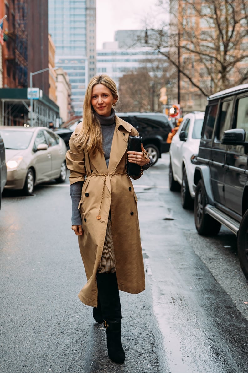 How to Wear Bermuda Shorts With Boots