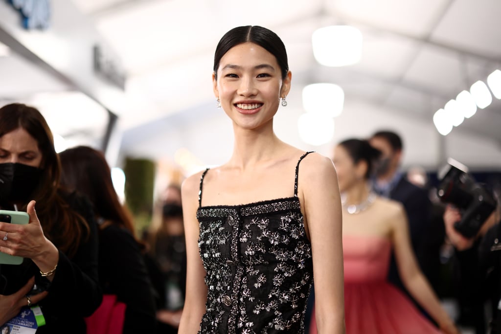 HoYeon Jung's Hidden Hair Detail at the 2022 SAG Awards