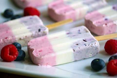 Berry Greek Cheesecake Pops