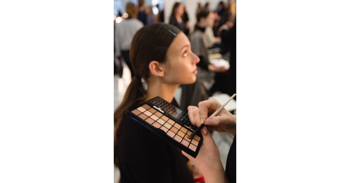 Applying concealer wrong. Makeup Mistakes You Didn't Know You Were