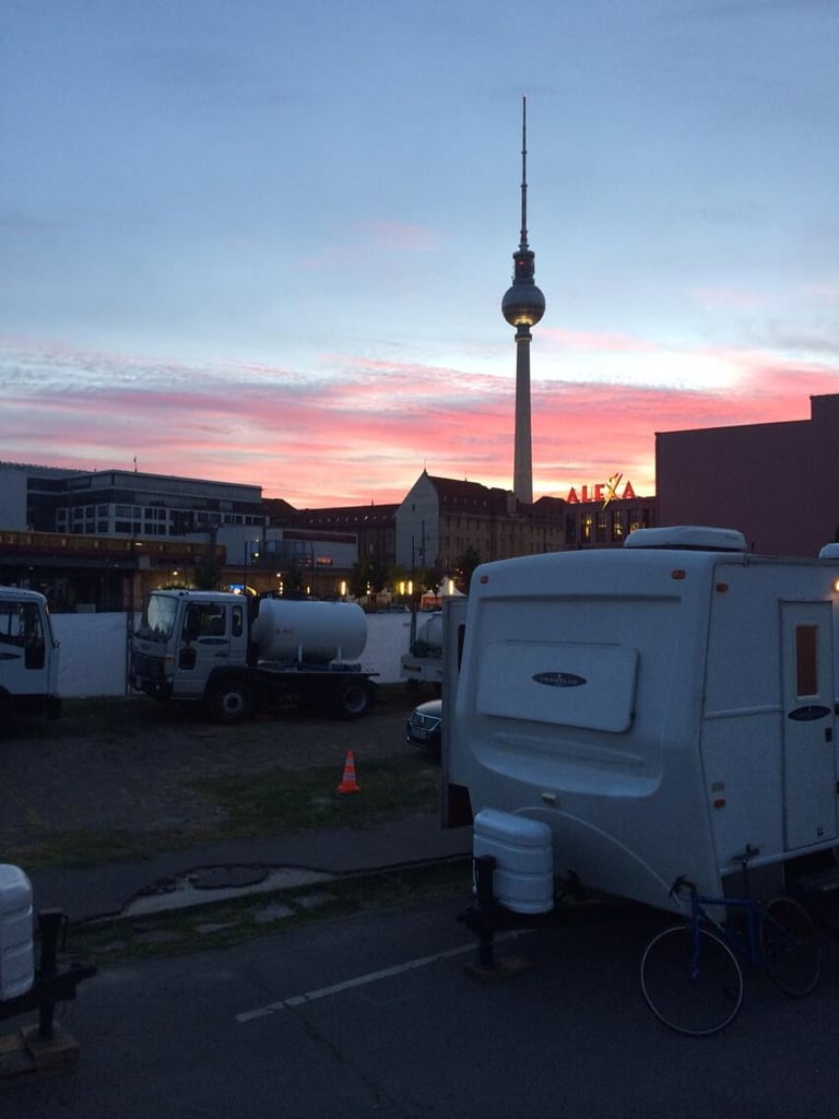 "Goodbye Berlin. With deepest thanks to our remarkable #Mockingjay cast and crew."
Source: Twitter user ninajacobson