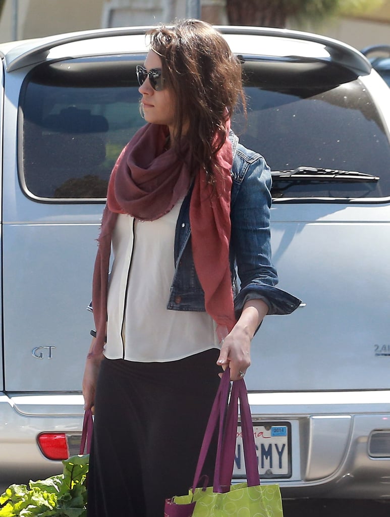 Mila Kunis Baby Bump Pictures April 2014