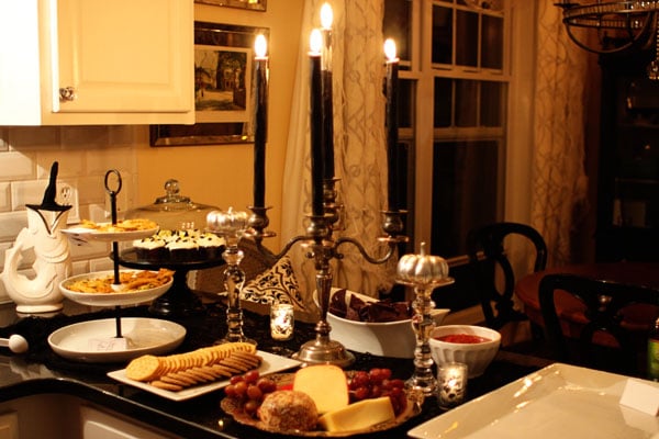 Go to Hogwarts With This Harry Potter Halloween Party