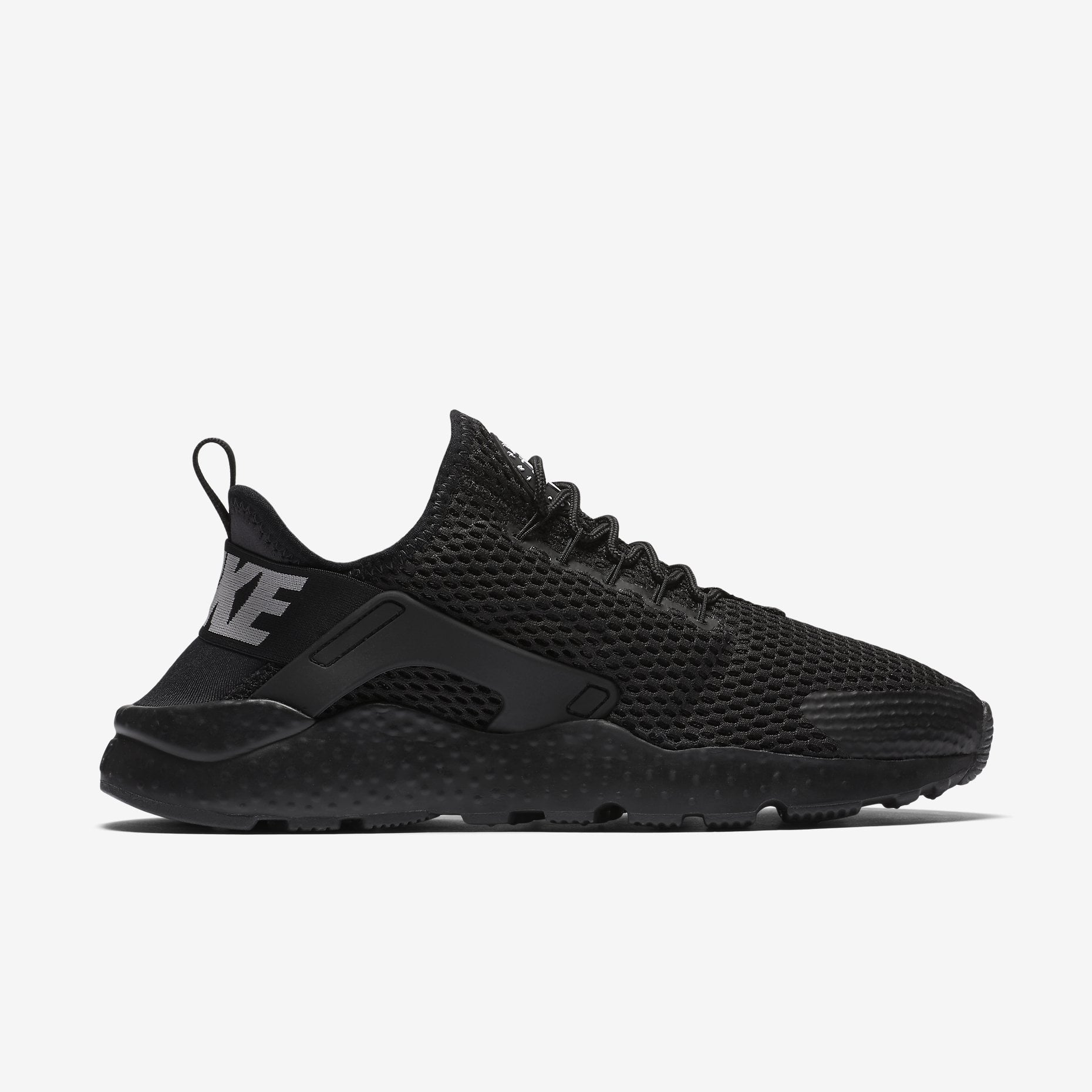 Air Huarache Ultra Breathe | Our New Sneaker Obsession: Monochromatic Everything | Fitness Photo 11