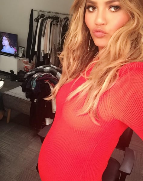 Chrissy Teigen Cutest Baby Bump Pictures