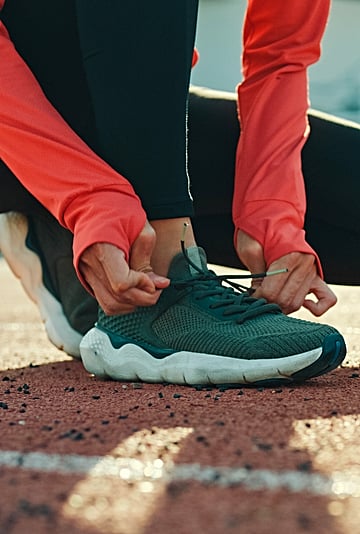 8 Best Running Shoes For Flat Feet, According to an Expert