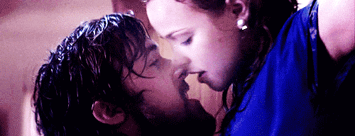 When Wet Hair Never Looked So Good