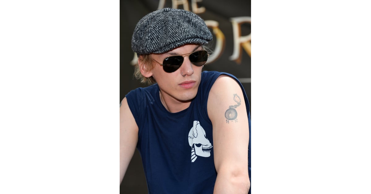 Fai di me del Guacamole on Twitter Just a little reminder that Lily  Collins and Jamie Campbell Bower got matching tattoos while filming The  Mortal Instruments City of Bones  shadowhunters JamieCampbellBower 
